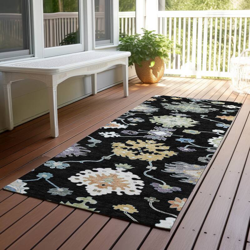 Machine Washable Indoor/ Outdoor Traditonal Delhi Chantille Rug - Black - 2'3" x 7'6"