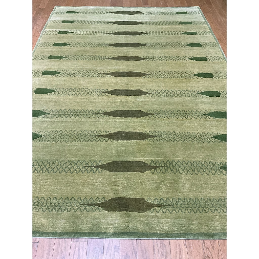 HERAT ORIENTAL Handmade 5'8 x 8'2 Tibetan Wool Rug - 5'8" x 8'2"