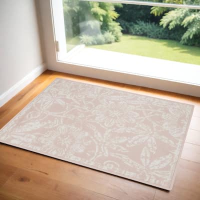Power Loomed Distressed Floral Traditional Stain Resistant Area Rug - 36' X '24' X '0.39