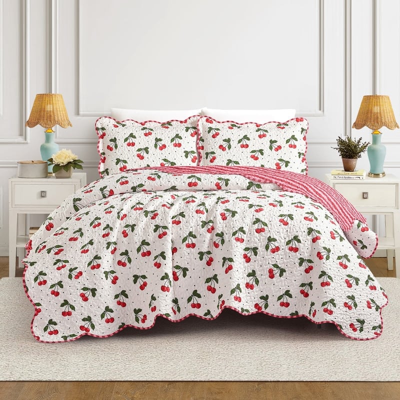 Cherry Reversible Scalloped Quilt Set