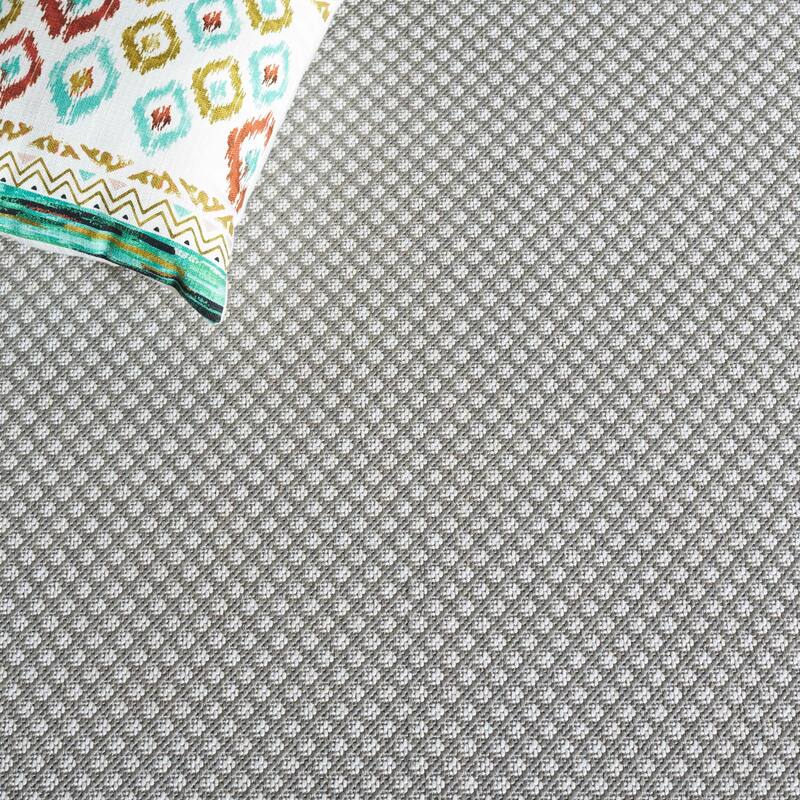 SAFAVIEH Terrace Gidda Indoor/Outdoor Washable Backyard Patio Rug
