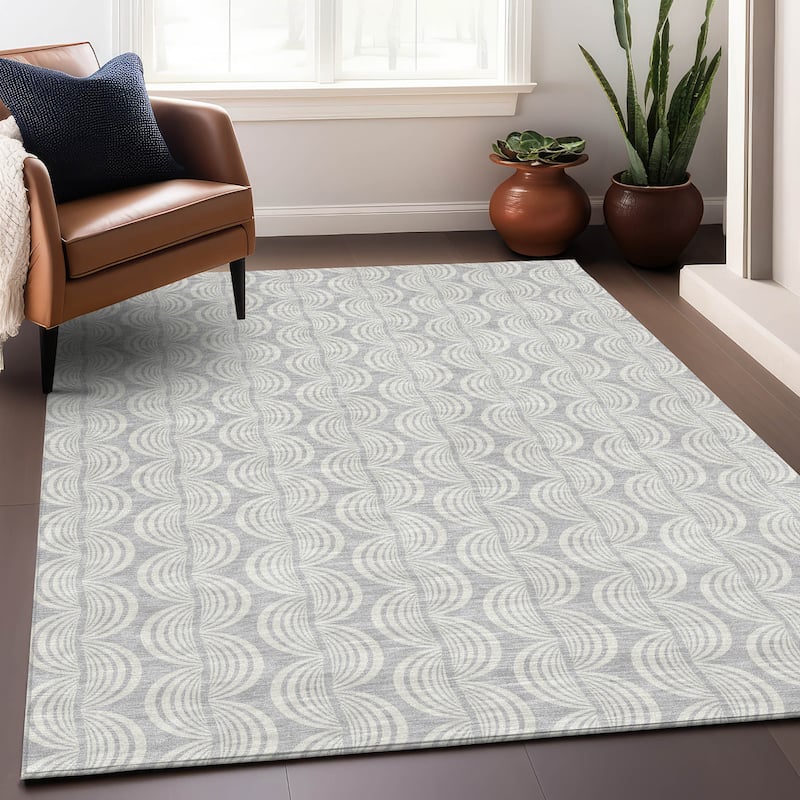 Machine Washable Indoor/ Outdoor Wavy Modern Chantille Rug - Silver - 2'6" x 3'10"