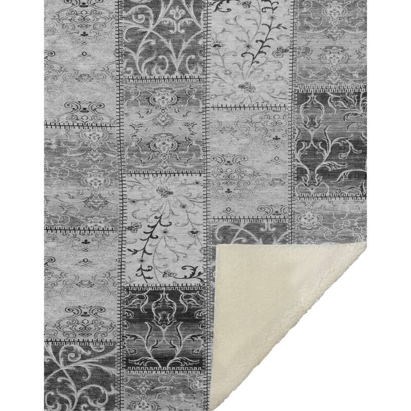 Premium Machine Washable Traditional Patchwork Sherpa Throw Blanket