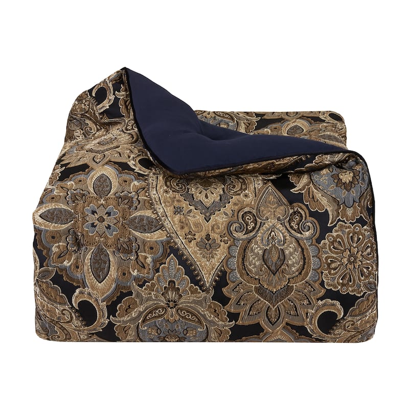 Amara Comforter Set