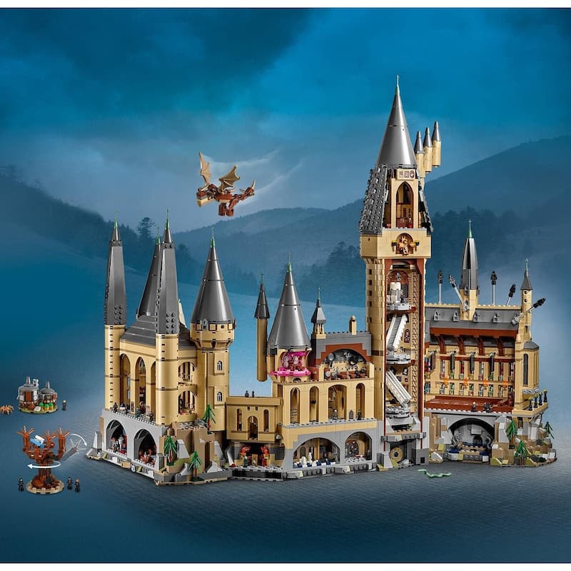 Harry Potter Hogwarts Castle Building Set, 6020 Pieces - Age 16+