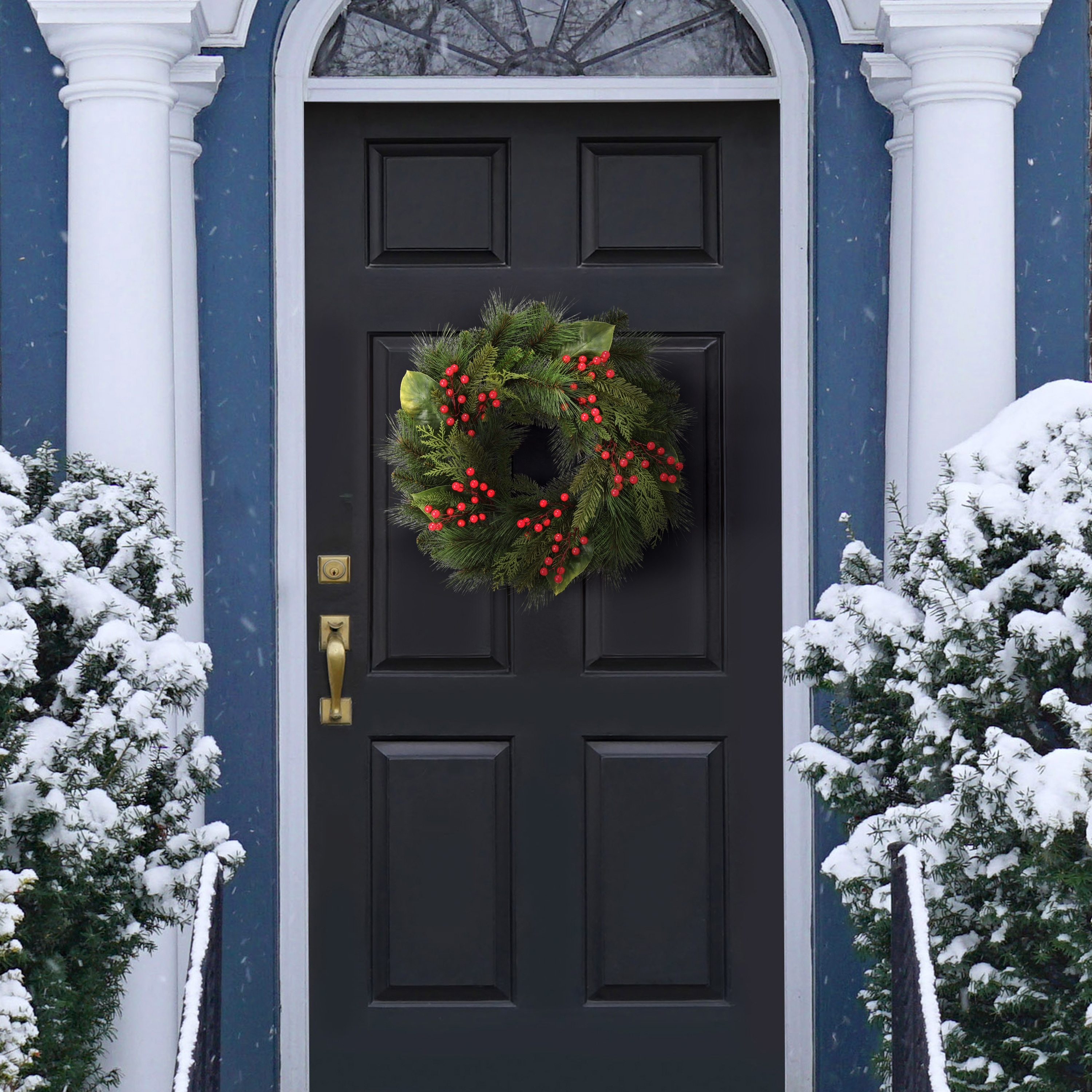 24" Uv Pine/Magnolia/Berry Spruce Wreath - Green - 24