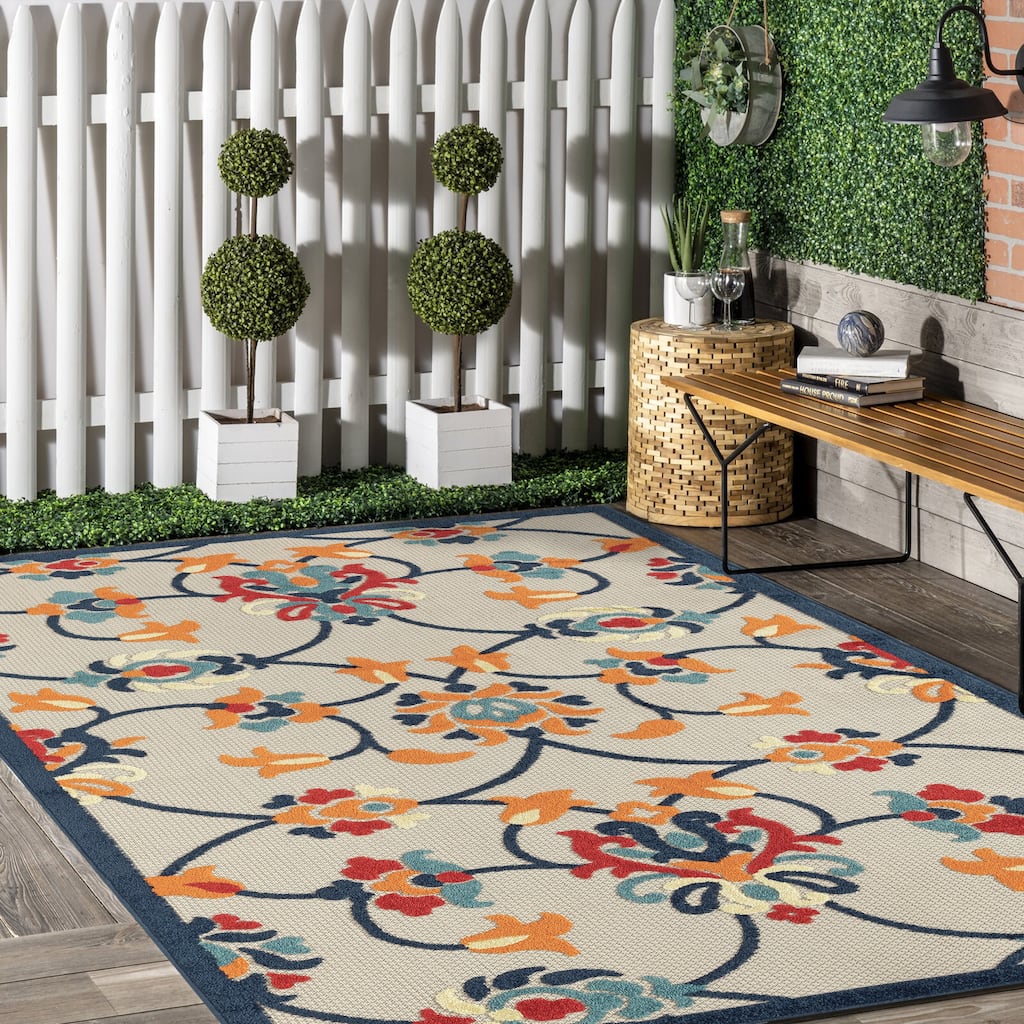 Copac Traditional Floral Performance Indoor/Outdoor Area Rug by Sevita