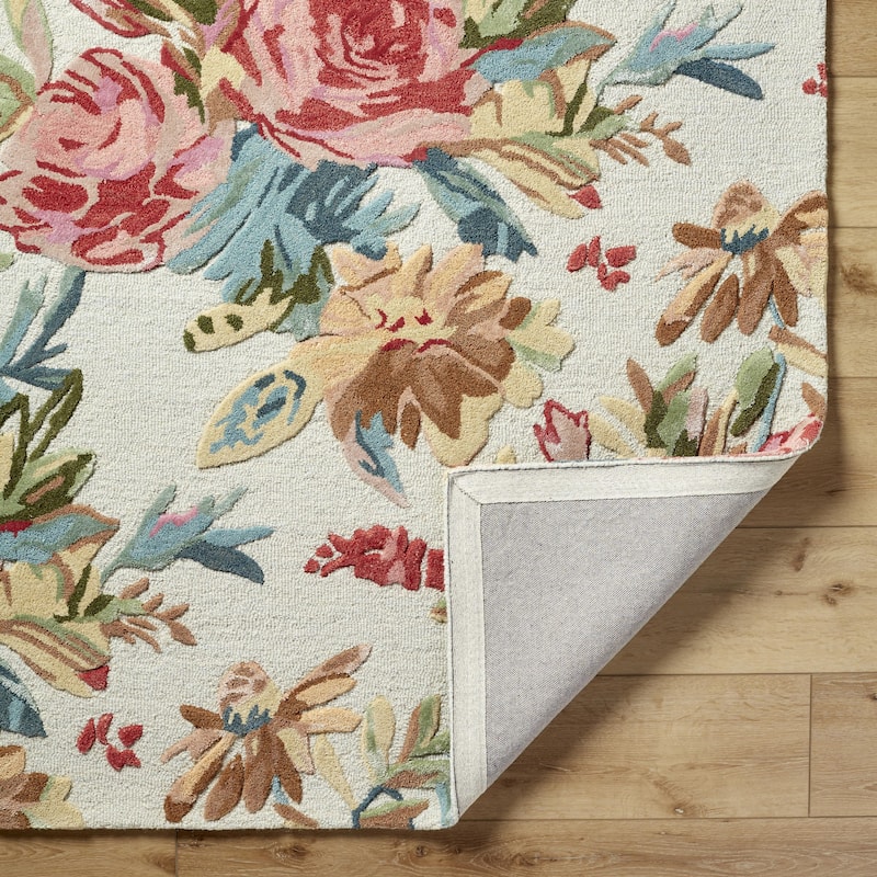Xiomara Coastal Floral and Botanical Area Rug