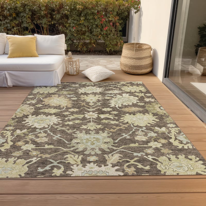 Machine Washable Indoor/ Outdoor Traditional Casual Chantille Rug
