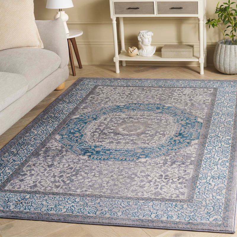 SAFAVIEH Sofia Glenna Vintage Oriental Medallion Rug - 4' x 5'7" - Light Grey/Blue
