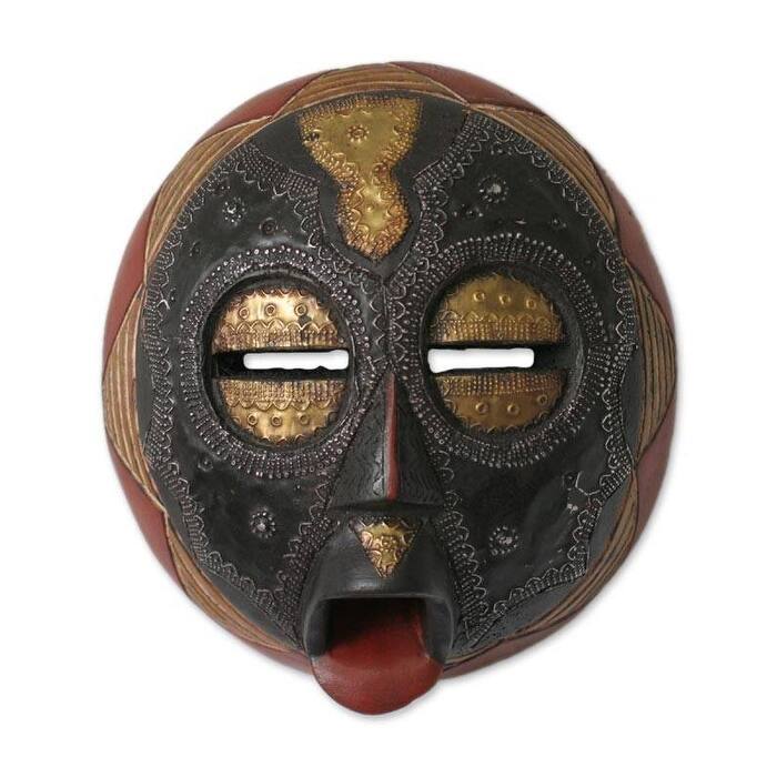 Handmade Sese Wood 'Caring Mother' African Mask (Ghana)