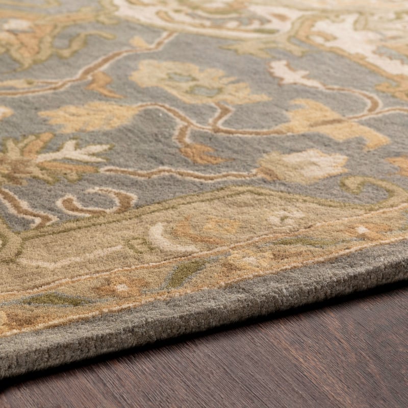 Livabliss Caesar Traditional Area Rug