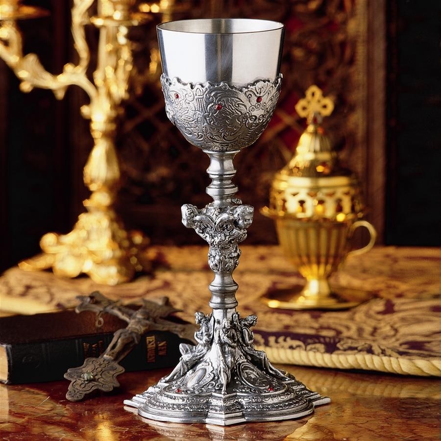 https://ak1.ostkcdn.com/images/products/is/images/direct/378fb2912131418ee80713d36a64c8ea105bdac3/Design-Toscano-Florentine-Santa-Croce-Wine-Goblet-Chalice%2C-10-Inch---White.jpg