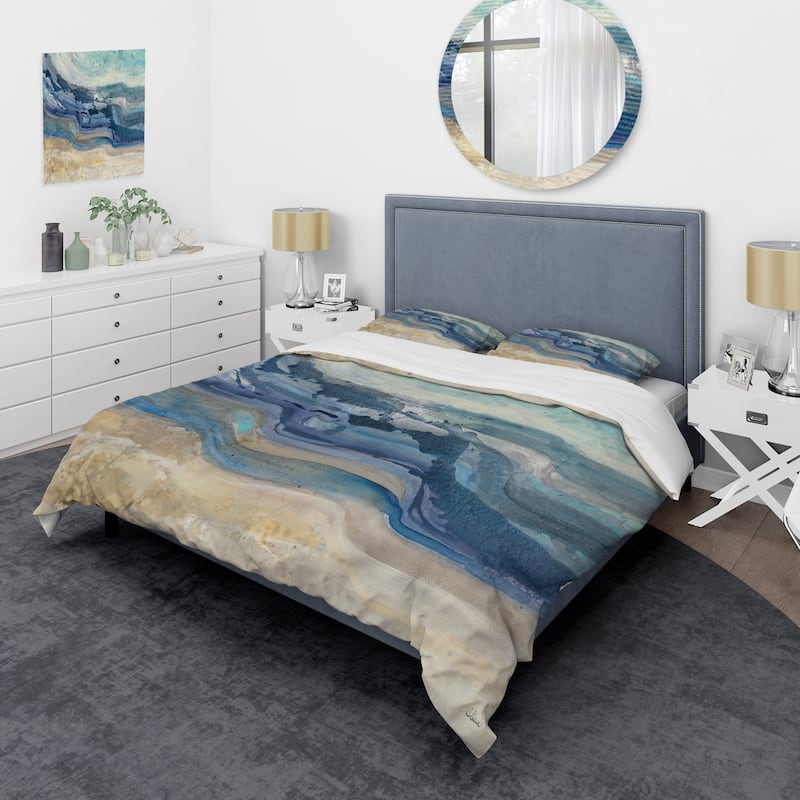 Designart 'Coast Blue Sea Waves Watercolour' Traditional Bedding Set - Duvet Cover & Shams