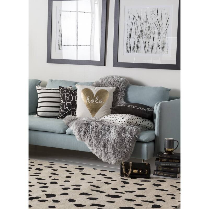 Decorative 18-inch Hill Feather Down or Polyester Filled Throw Pillow