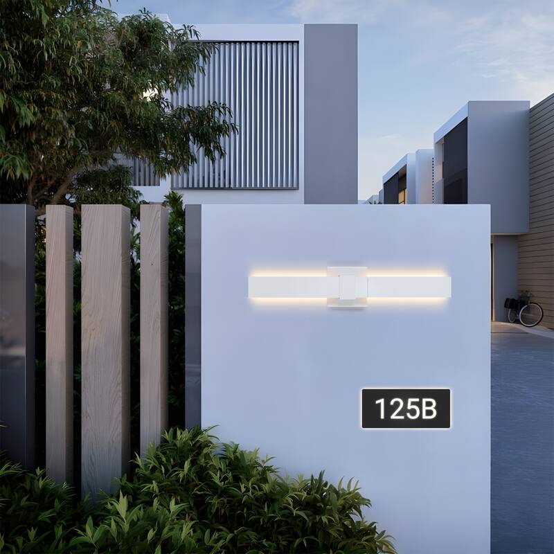 1-Light Black/White Aluminum LED Outdoor Wall Sconce