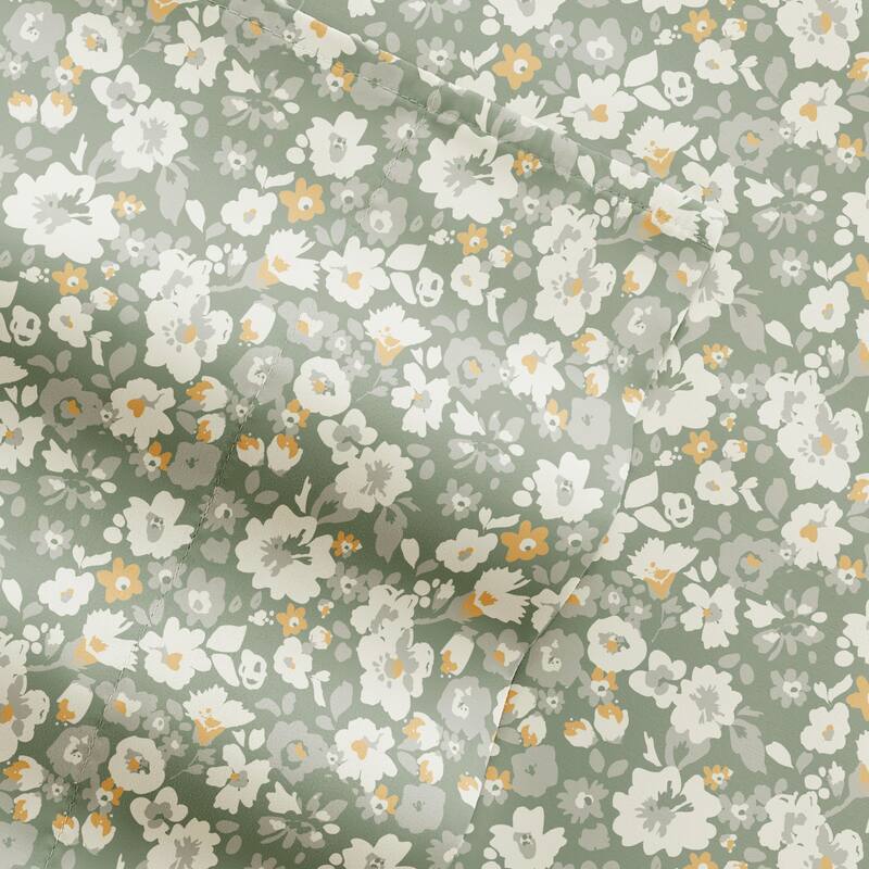 Delicate Blossoms Patterned Ultra-Soft Bed Sheet Sets