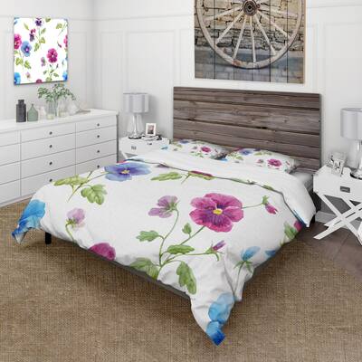 Designart 'Pink and Blue Pansy Flowers II' Traditional Duvet Cover Set