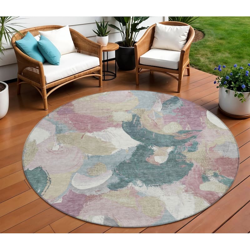 HomeRoots Abstract Transitional Rectangle Outdoor Rug - 8' Round