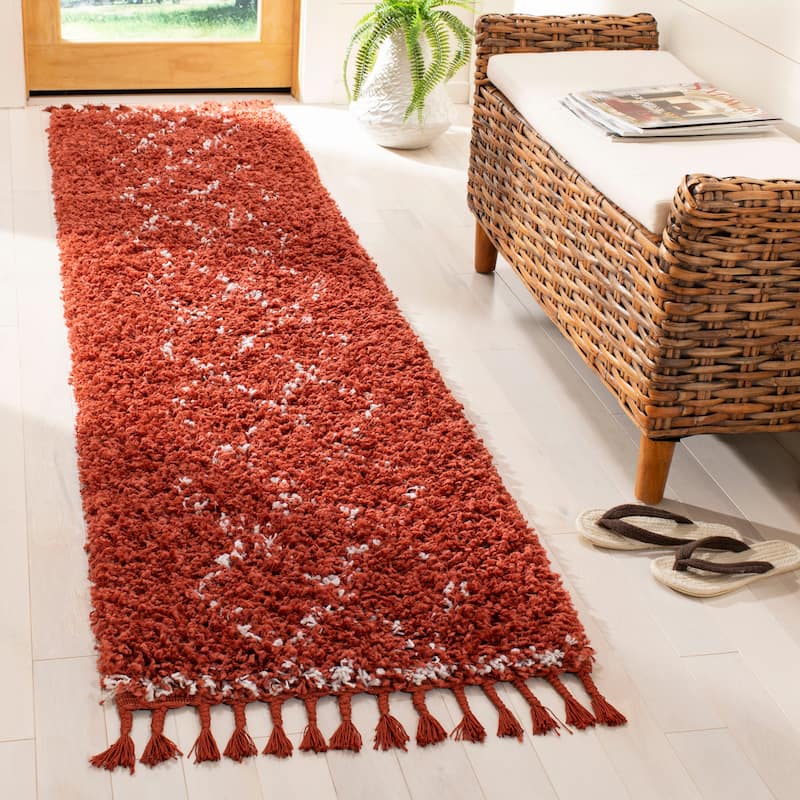 SAFAVIEH Pro Luxe Shag Dile Moroccan Tassel 2.4-inch Thick - 2' x 8' - Rust/Cream - Runner
