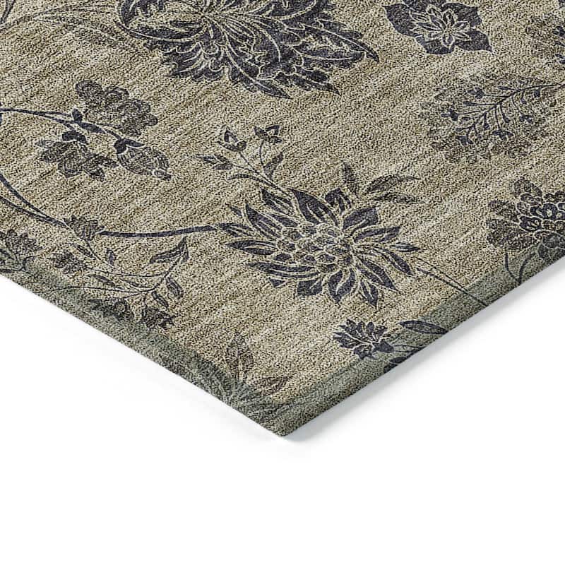 Machine Washable Indoor/ Outdoor Chantille Floral Farmhouse Rug