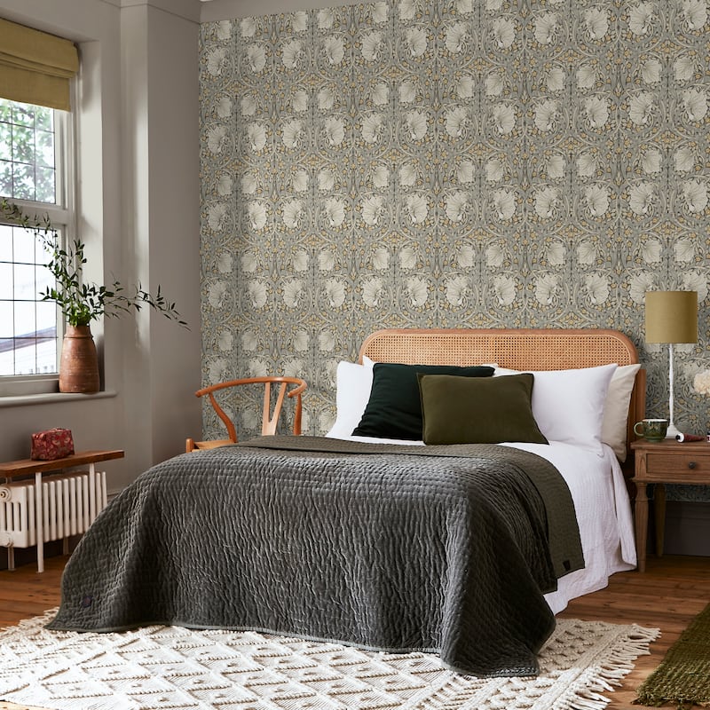 William Morris Pimpernel Grey Wallpaper