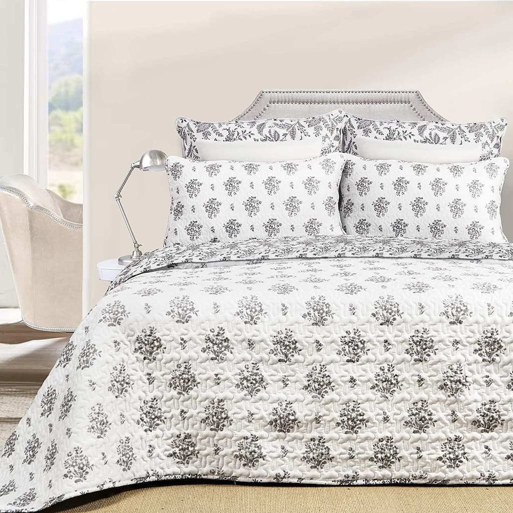 DriftAway 3 Piece Rina Vintage Inspired Floral Reversible Quilt Set Bedspreads Coverlet Prewashed