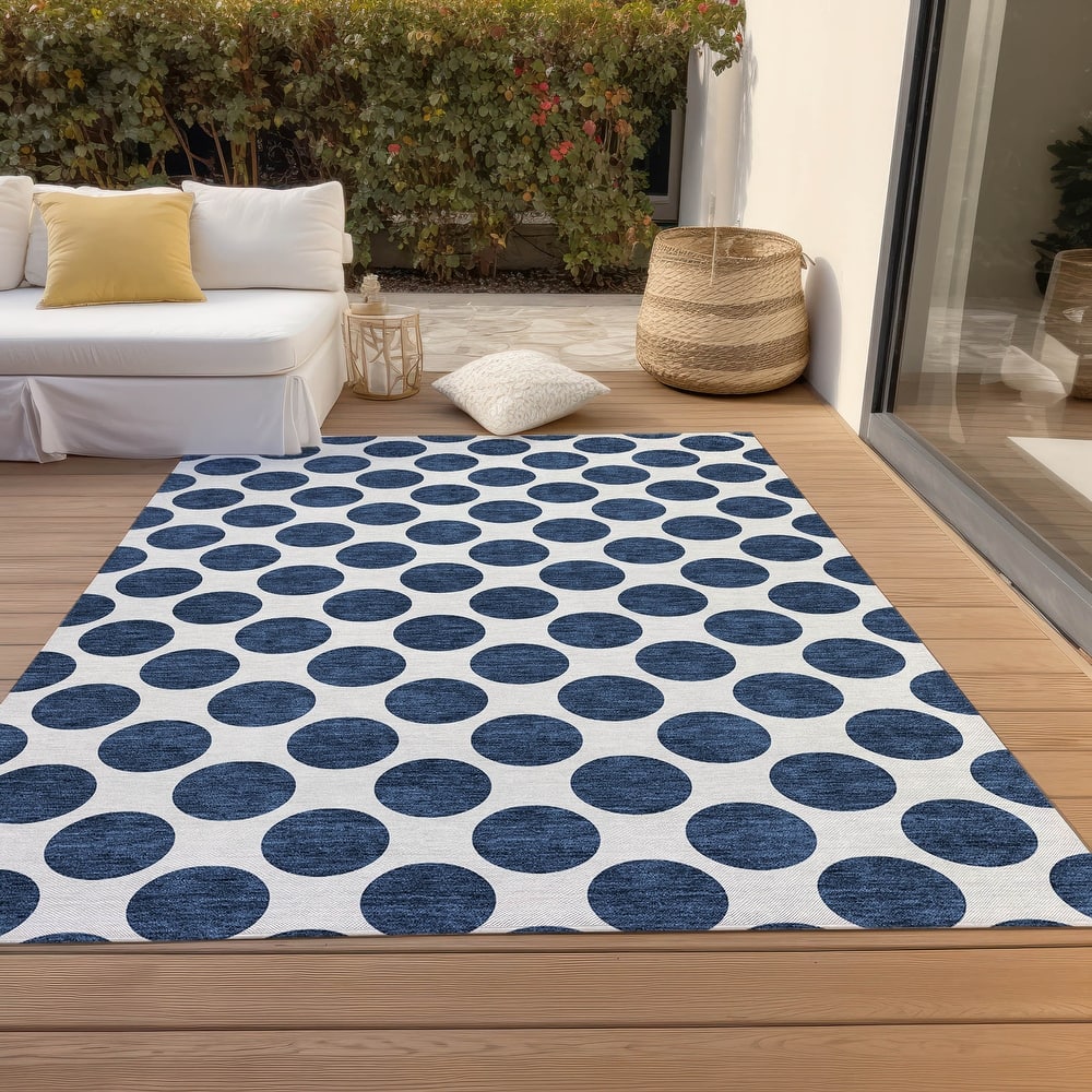 Machine Washable Indoor/ Outdoor Polka Dots Chantille Rug