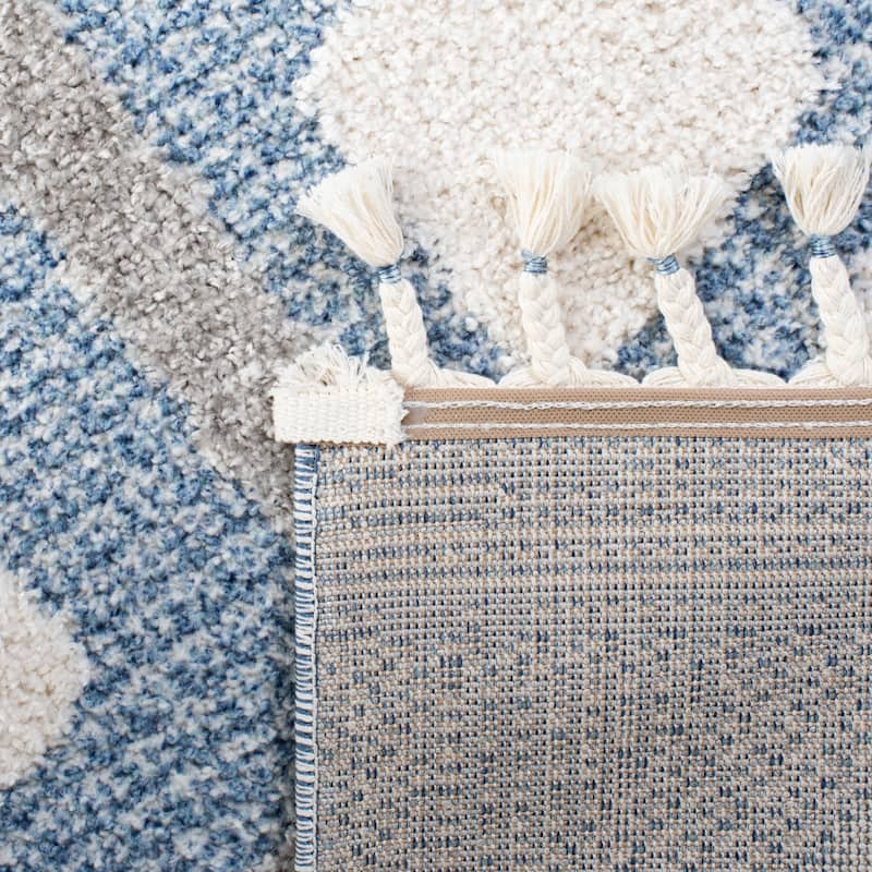 SAFAVIEH Moroccan Tassel Shag Portia Tribal 0.75-inch Thick Rug
