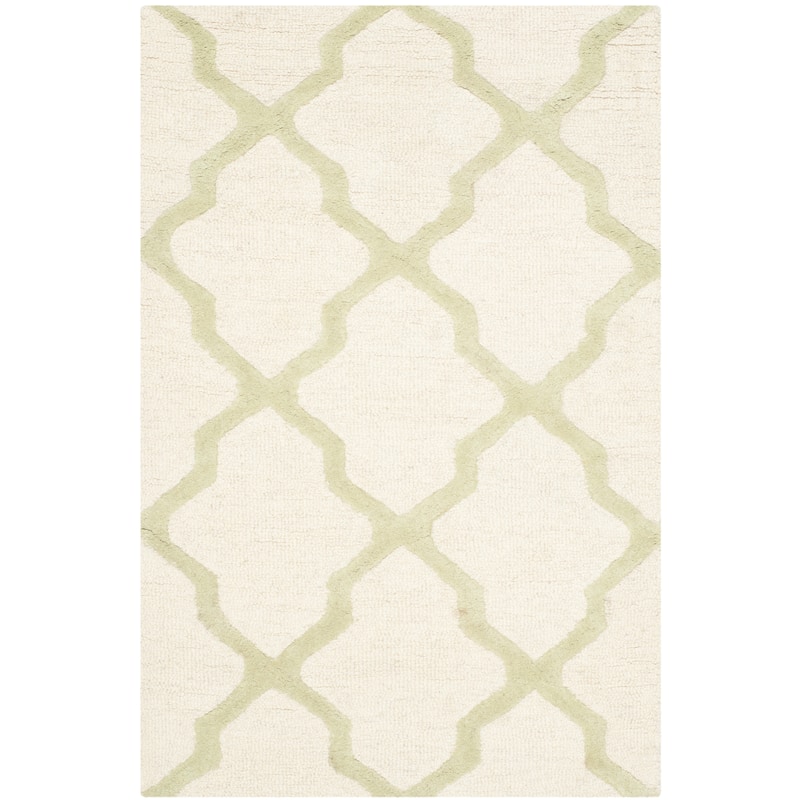 SAFAVIEH Handmade Cambridge Eirny Moroccan Trellis Wool Rug - 2'6" x 4' - Ivory/Light Green