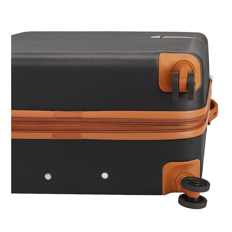 Garland 24" Expandable Hardside Spinner Chequed Luggage