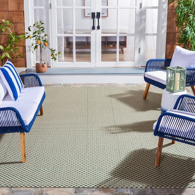 SAFAVIEH Courtyard Mihaiela Indoor/ Outdoor Waterproof Patio Backyard Rug