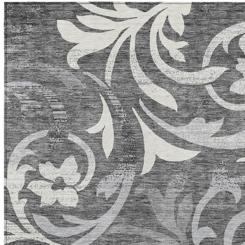 HomeRoots Floral Transitional Rectangle Outdoor Rug