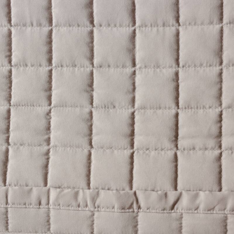 Jennifer Adams Lux Ultra-Soft Lightweight California Square Quilt