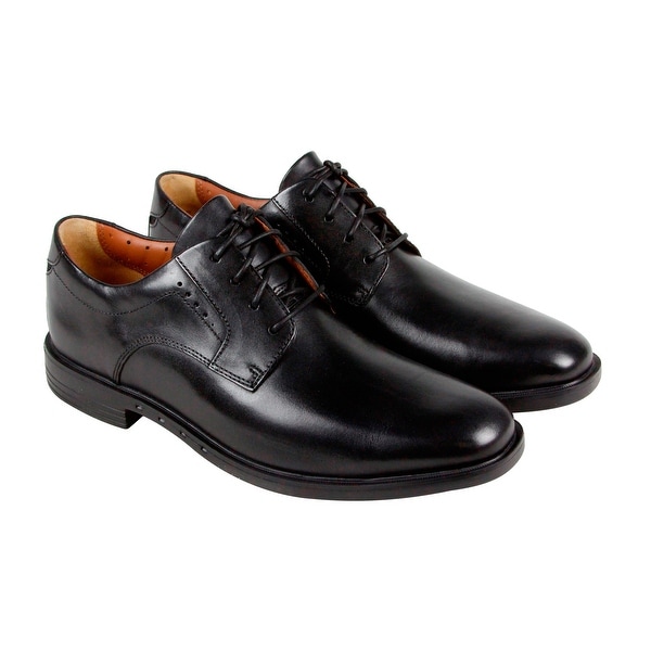 clarks unbizley plain