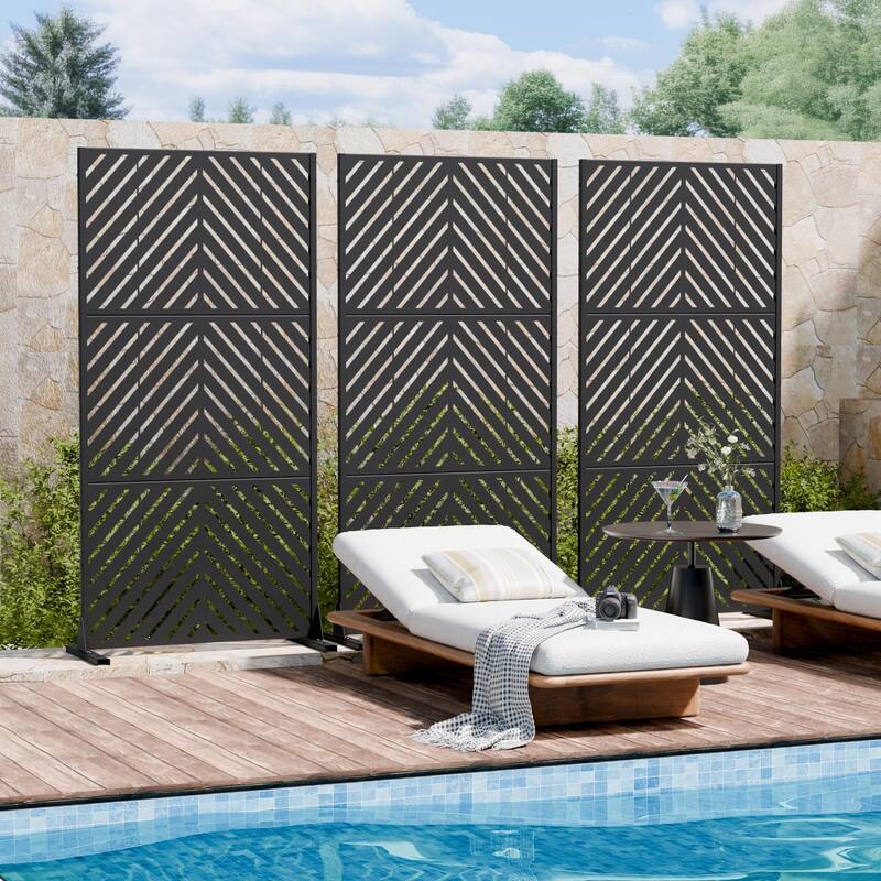 Outdoor Privacy Screen with Stand for Patio Garden Metal Fence Set of 2