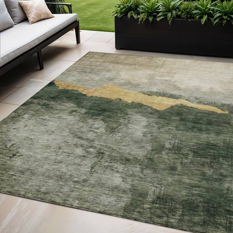 HomeRoots Abstract Transitional Rectangle Outdoor Rug - 5' X 8'