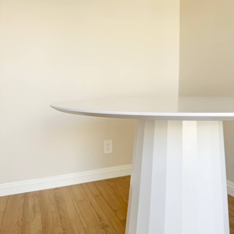 Angie Modern Contemporary Round Dining Table White