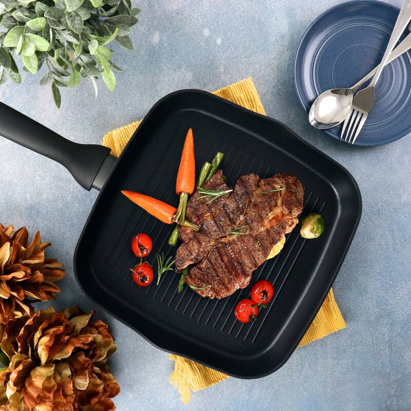 Oster Kingsway 11 Inch Aluminum Nonstick Square Grill Pan in Black