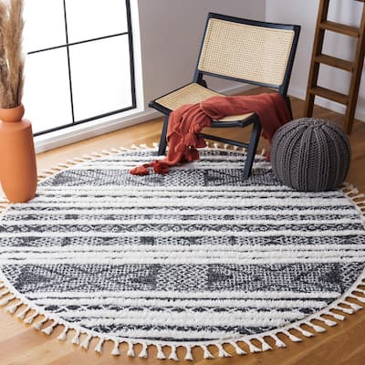 SAFAVIEH Moroccan Tassel Shag Jannine 2-inch Thick Rug