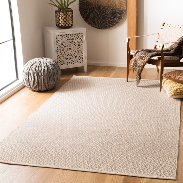 SAFAVIEH Handmade Flatweave Montauk Shamira Casual Cotton Rug. Opens flyout.