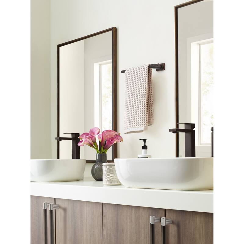 Amerock BH26616 Esquire 13-5/8" Towel Bar