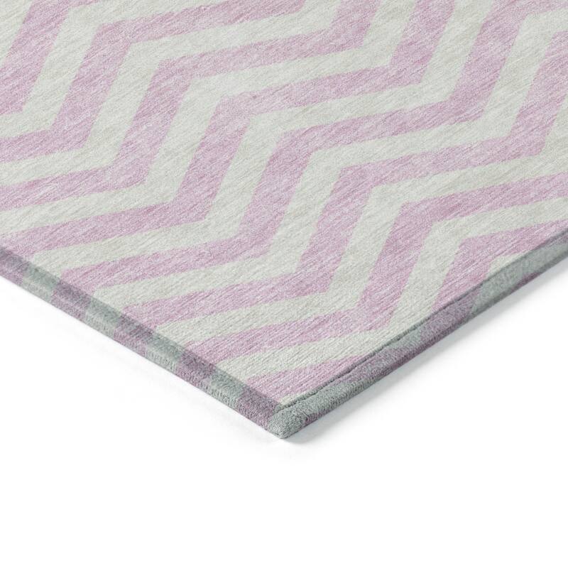 HomeRoots Chevron Transitional Rectangle Outdoor Rug