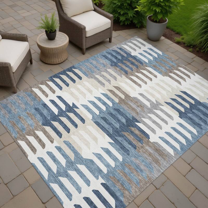 Machine Washable Indoor/ Outdoor Modern Stacks Chantille Rug - Denim - 5' x 7'6"