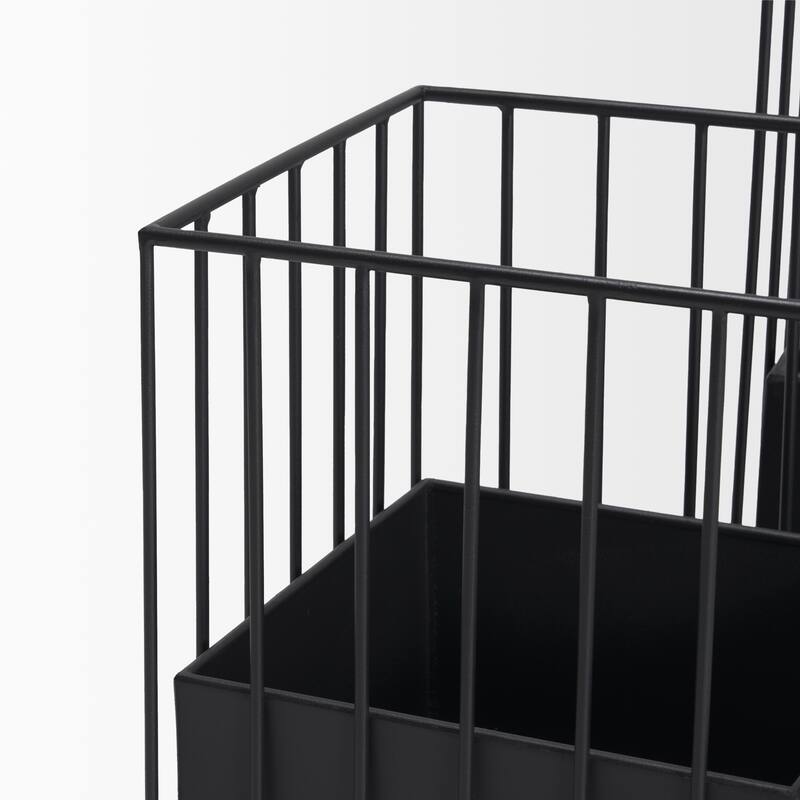 Verna Matte Black Wire Cage Metal Planters (Set of 2) - 15.8L x 15.8W x 19.9H