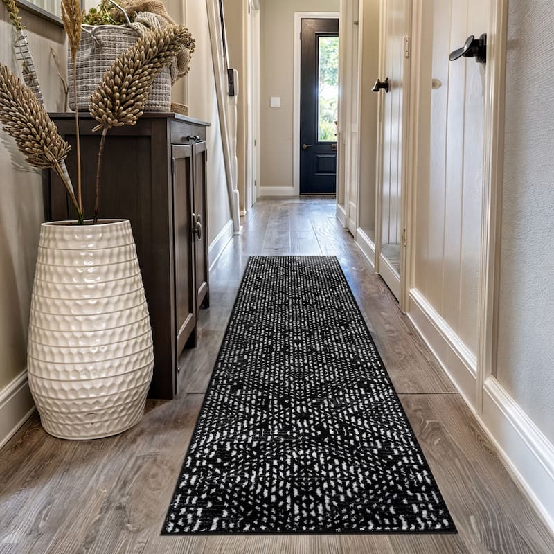 Black Ivory Tribal Pattern Stylish and Durable Area Rug