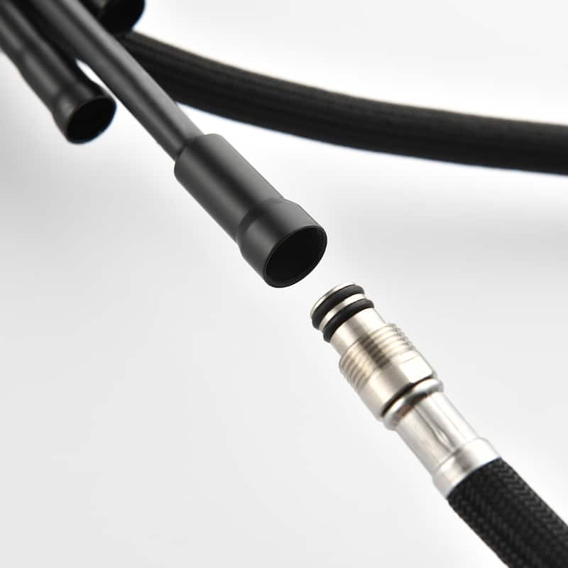 Single Handle Pull-down Sprayer Kitchen Faucet With Deck plate