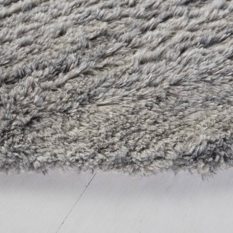 SAFAVIEH Handmade Casablanca Shag Valdis Wool Rug