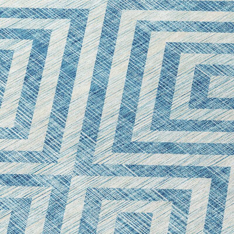 HomeRoots Geometric Transitional Rectangle Outdoor Rug