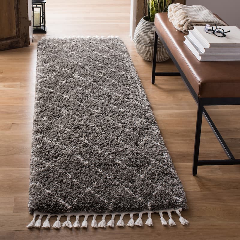 SAFAVIEH Moroccan Fringe Shag Leoma 2-inch Thick Rug - 2'2" x 8' Runner - Grey/Ivory
